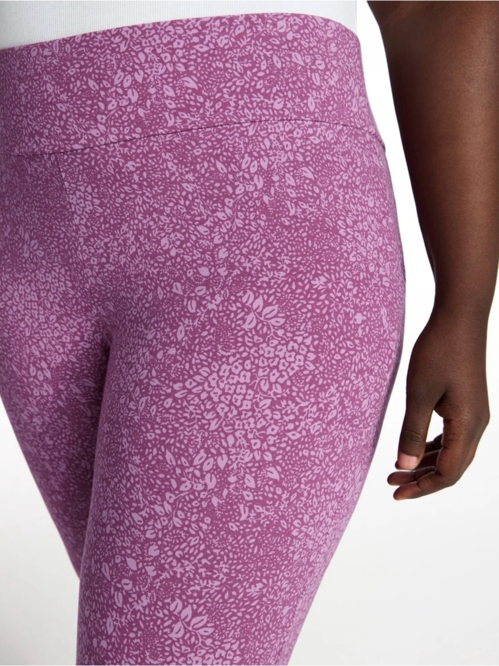 Terra & Sky Women’s Plus Size Purple High-Rise Capri Leggings - Picture 3 of 8